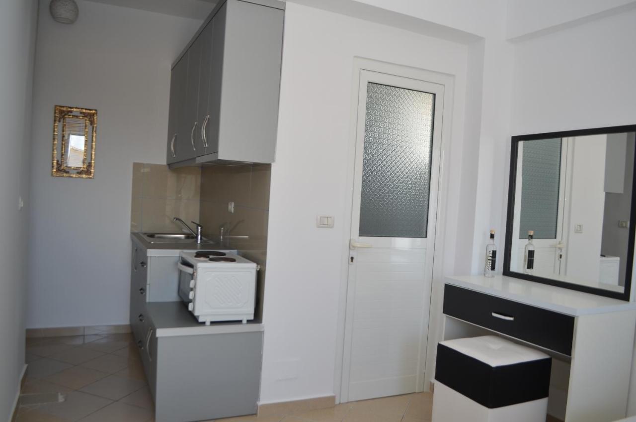 Noah Apartaments Sarande Exterior photo