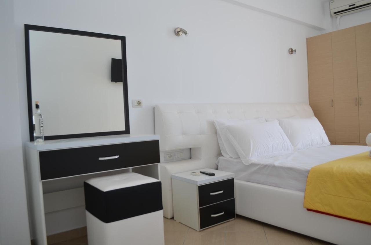 Noah Apartaments Sarande Exterior photo
