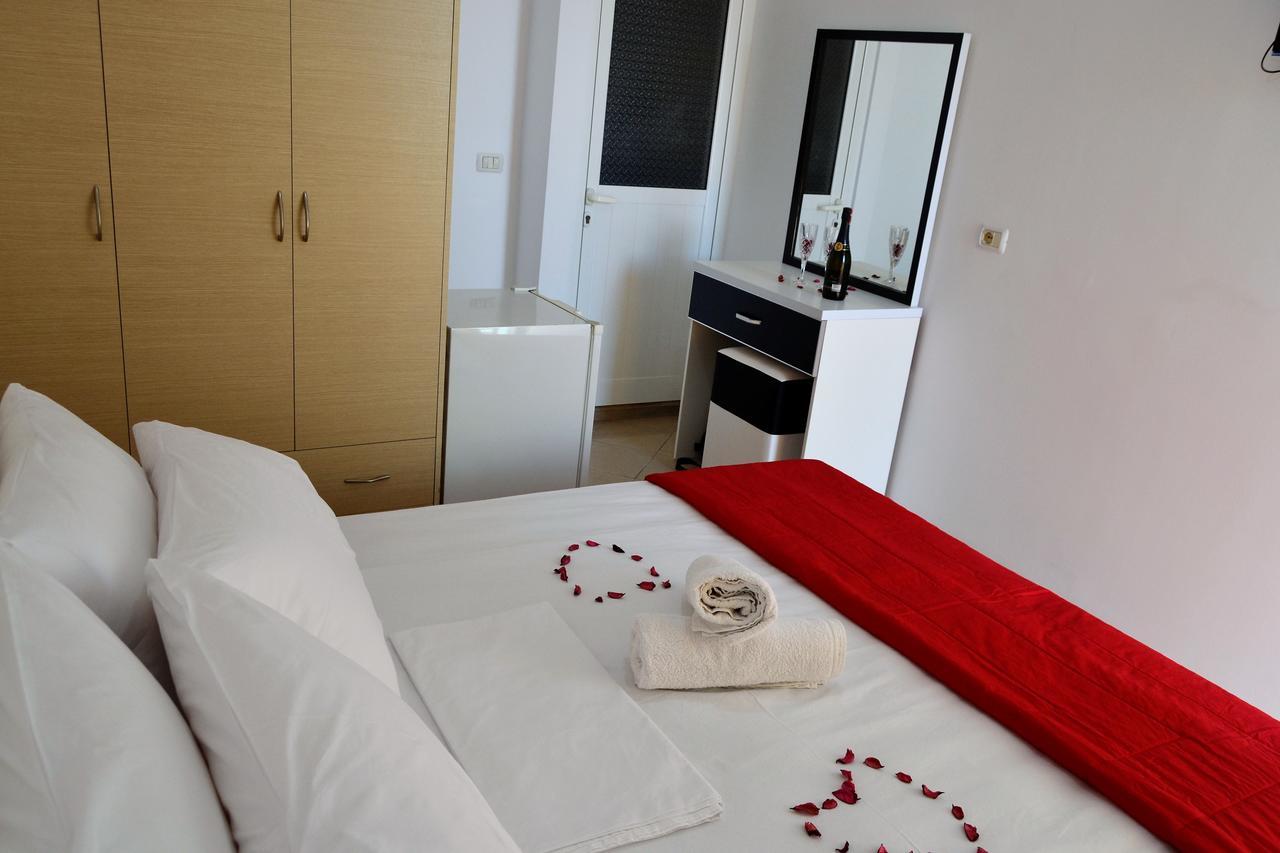 Noah Apartaments Sarande Exterior photo